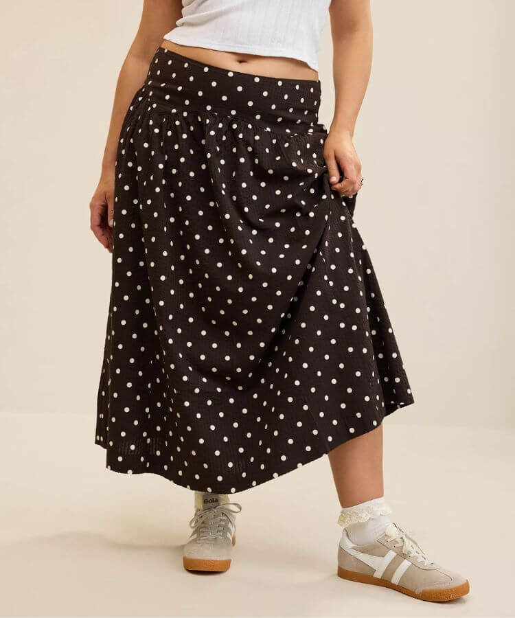 Dopamine Dressing Guide 2026: 5 Ways to Boost Your Mood with Color Bravery