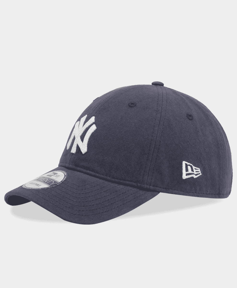 Front view of a navy New Era 9Twenty NY Yankees cap.