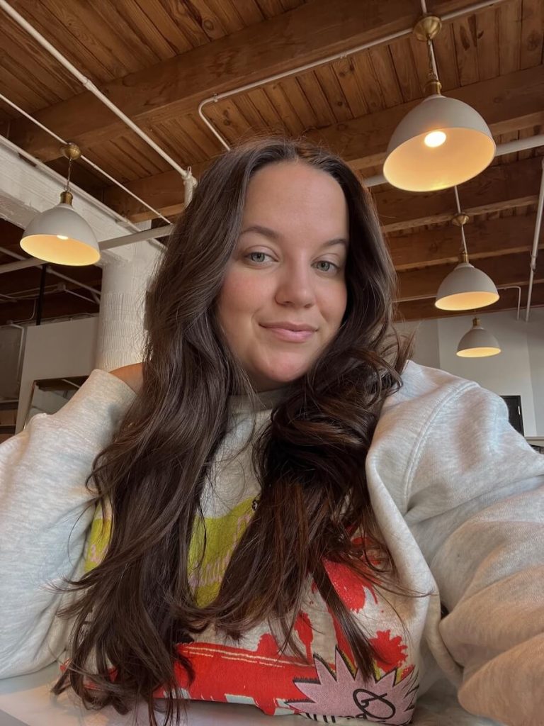 Selfie of editor Jessica Welsh.