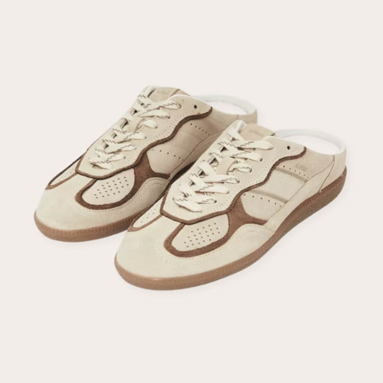 Alohas Tb.490 Mule Sneakers with a vintage sporty aesthetic.